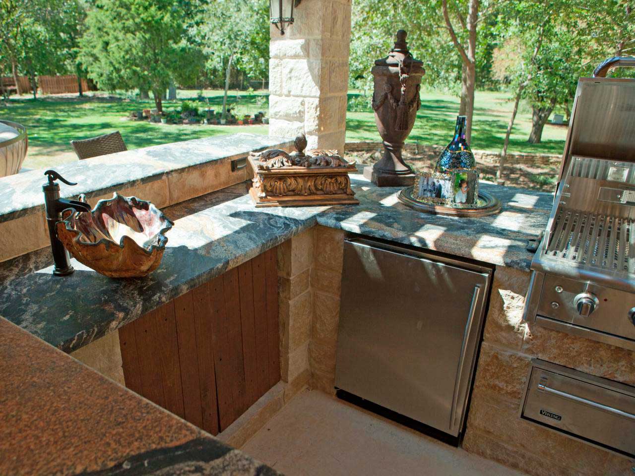 Outdoor Kitchen Ideas for Summer