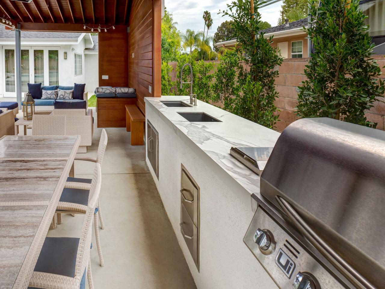 Outdoor Kitchen Ideas for Summer